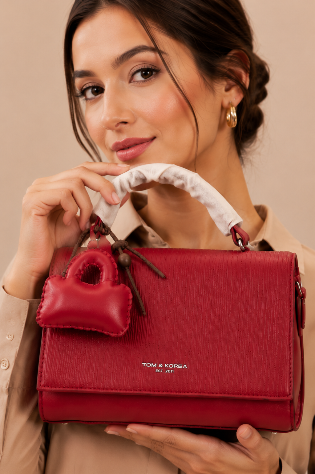 Elegant Crimson Luxe Handbag – Premium Textured Leather with Heart Charm